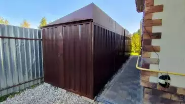 Два хозблока для квадроцикла и садового инвентаря в шоколадном цвете в пос. Пролетарский, г.о. Серпухов, МО