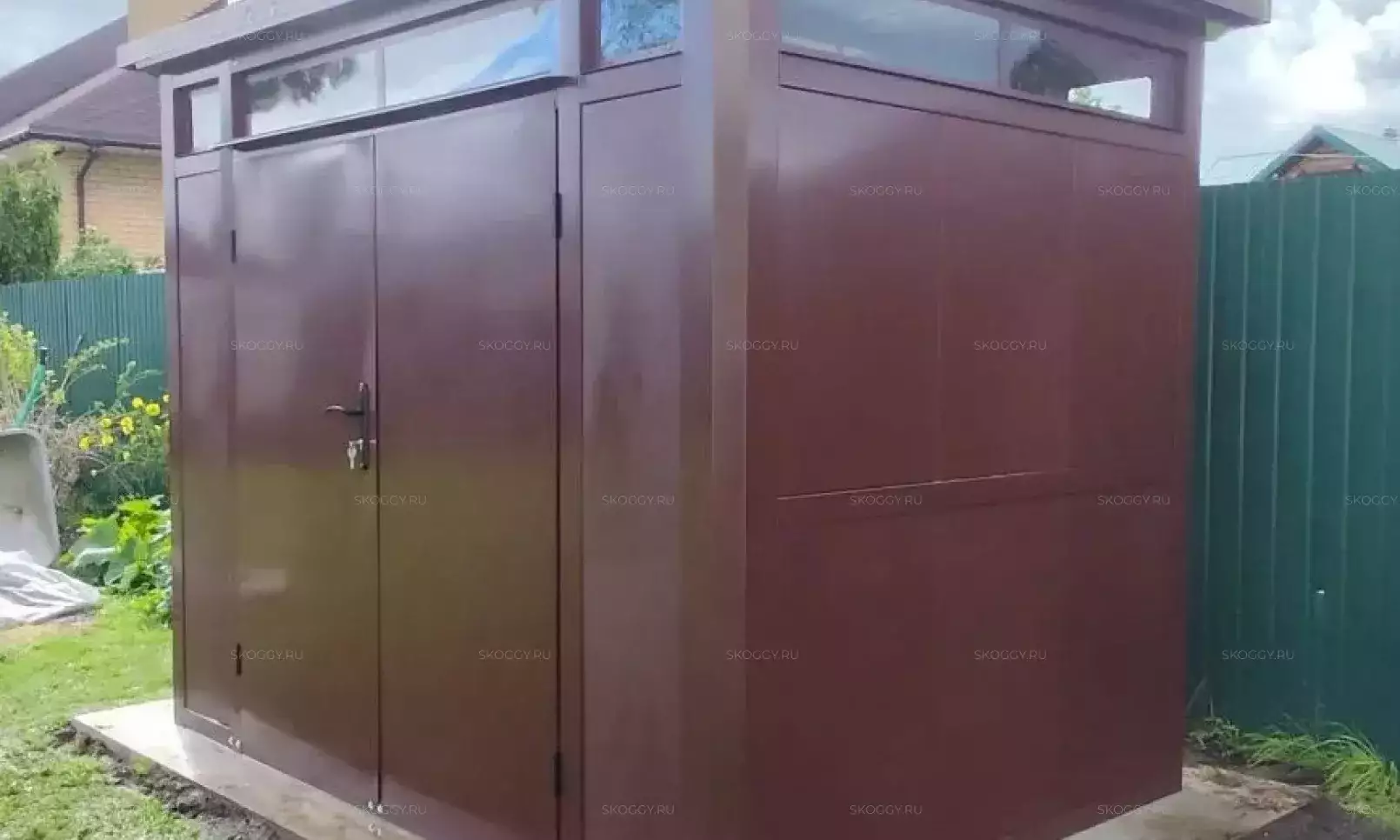 Премиальный хозблок SKOGGY в шоколадном цвете